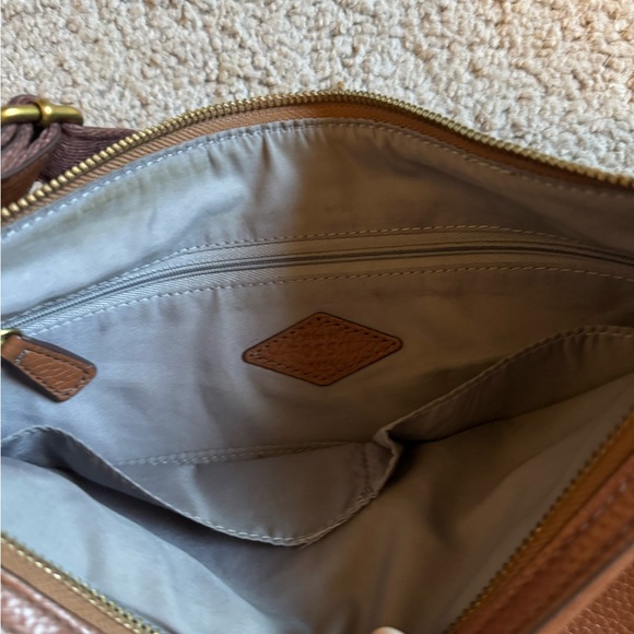 Fossil Tan Leather Crossbody Bag - Picture 11 of 13